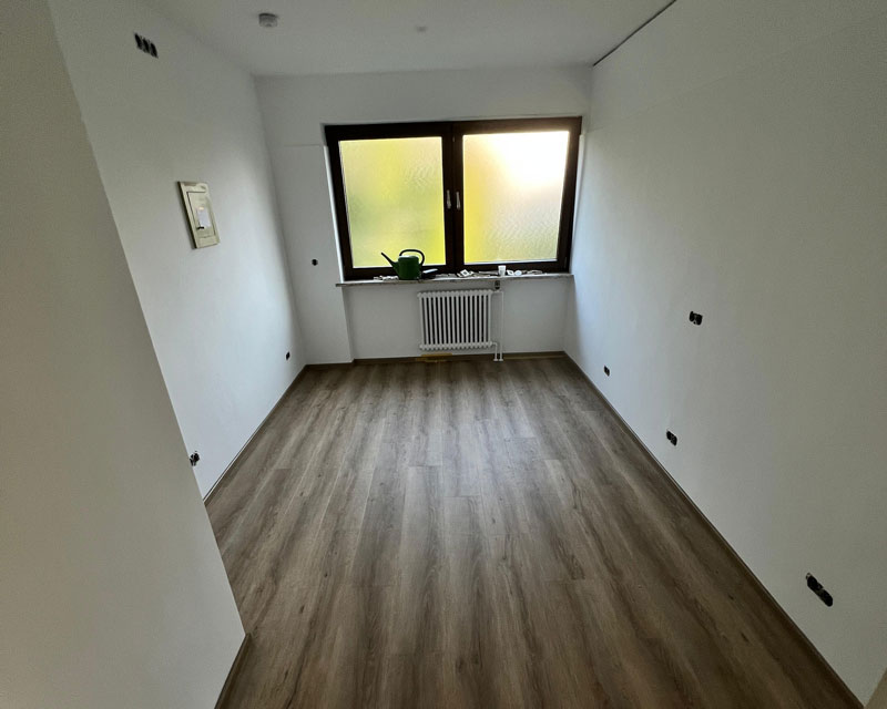 Küchenrenovierung von Wand- und Bodenflächen in Roding